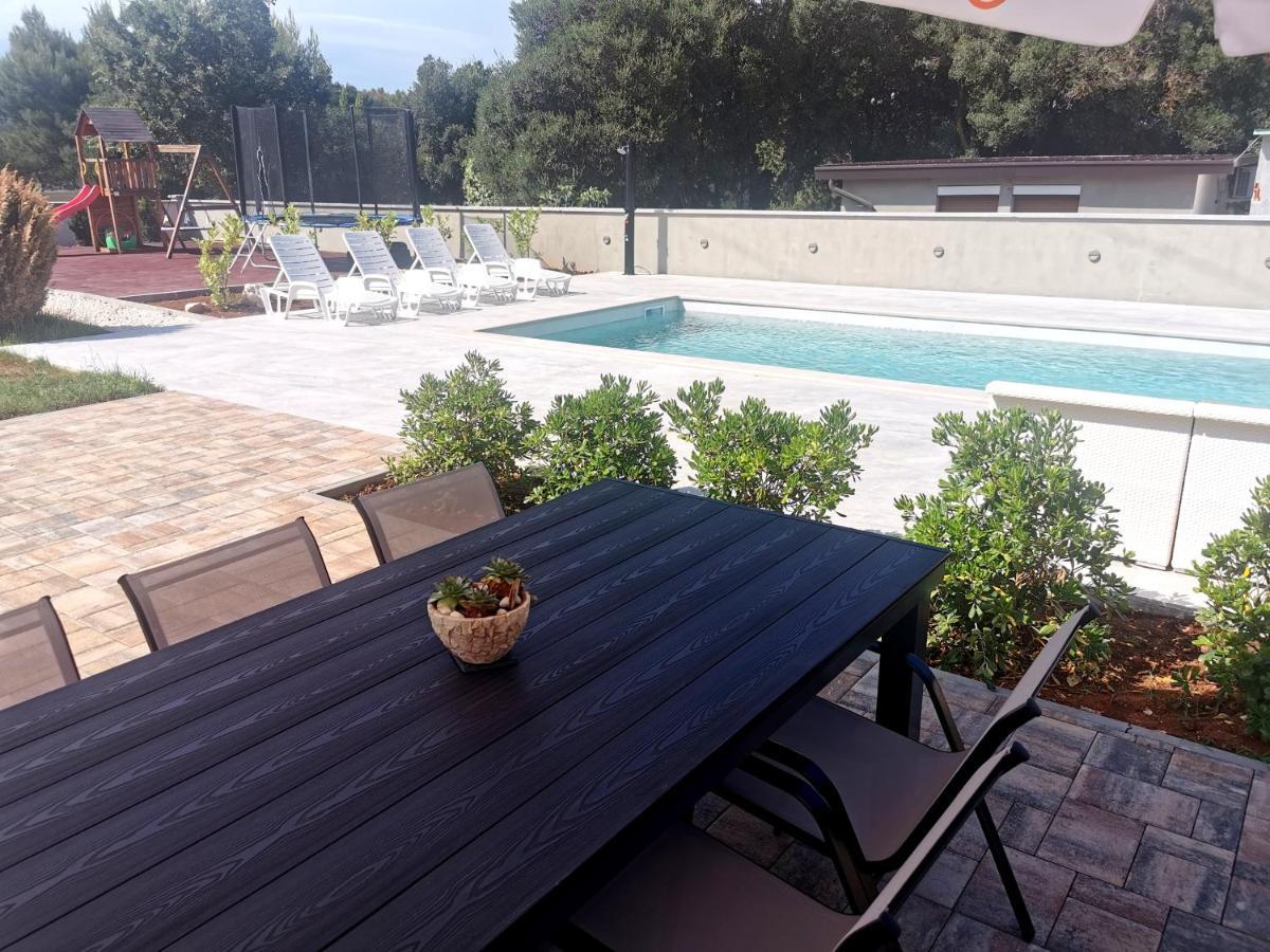 Ferienwohnung Casa Matea - 90 M From The Sea, New Private Swimming Pool Pula Exterior foto
