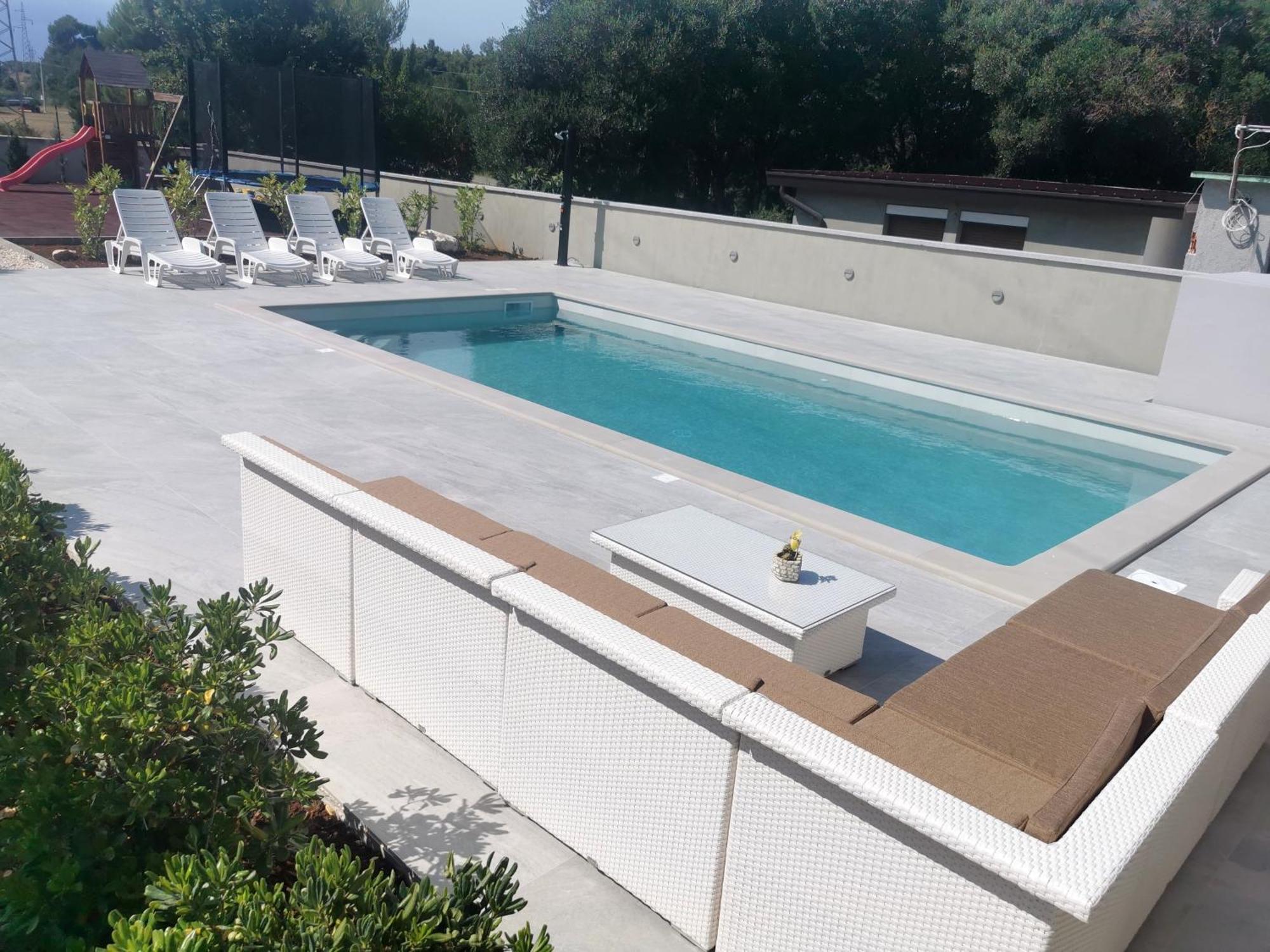 Ferienwohnung Casa Matea - 90 M From The Sea, New Private Swimming Pool Pula Exterior foto
